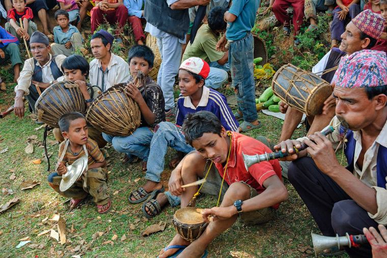 Panche baja musicians playing drums and horns